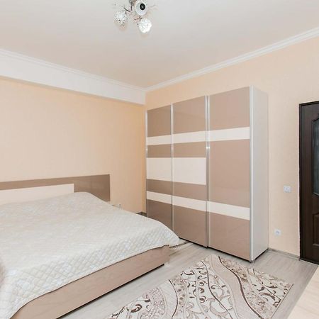Apartament Spatios In Complex Residential キシナウ エクステリア 写真