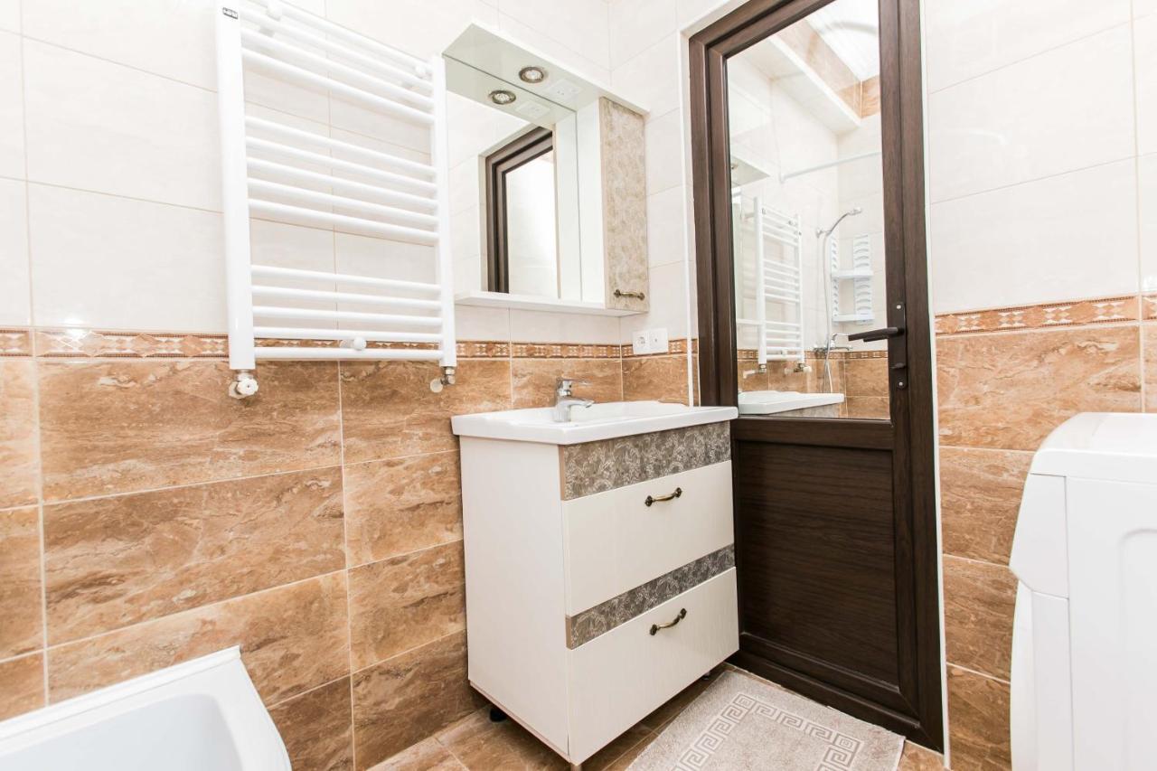 Apartament Spatios In Complex Residential キシナウ エクステリア 写真